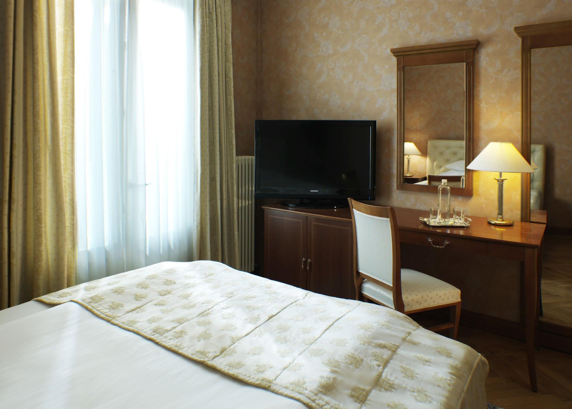 托普里斯大酒店 - 世界小型豪华酒店 布莱德 外观 照片